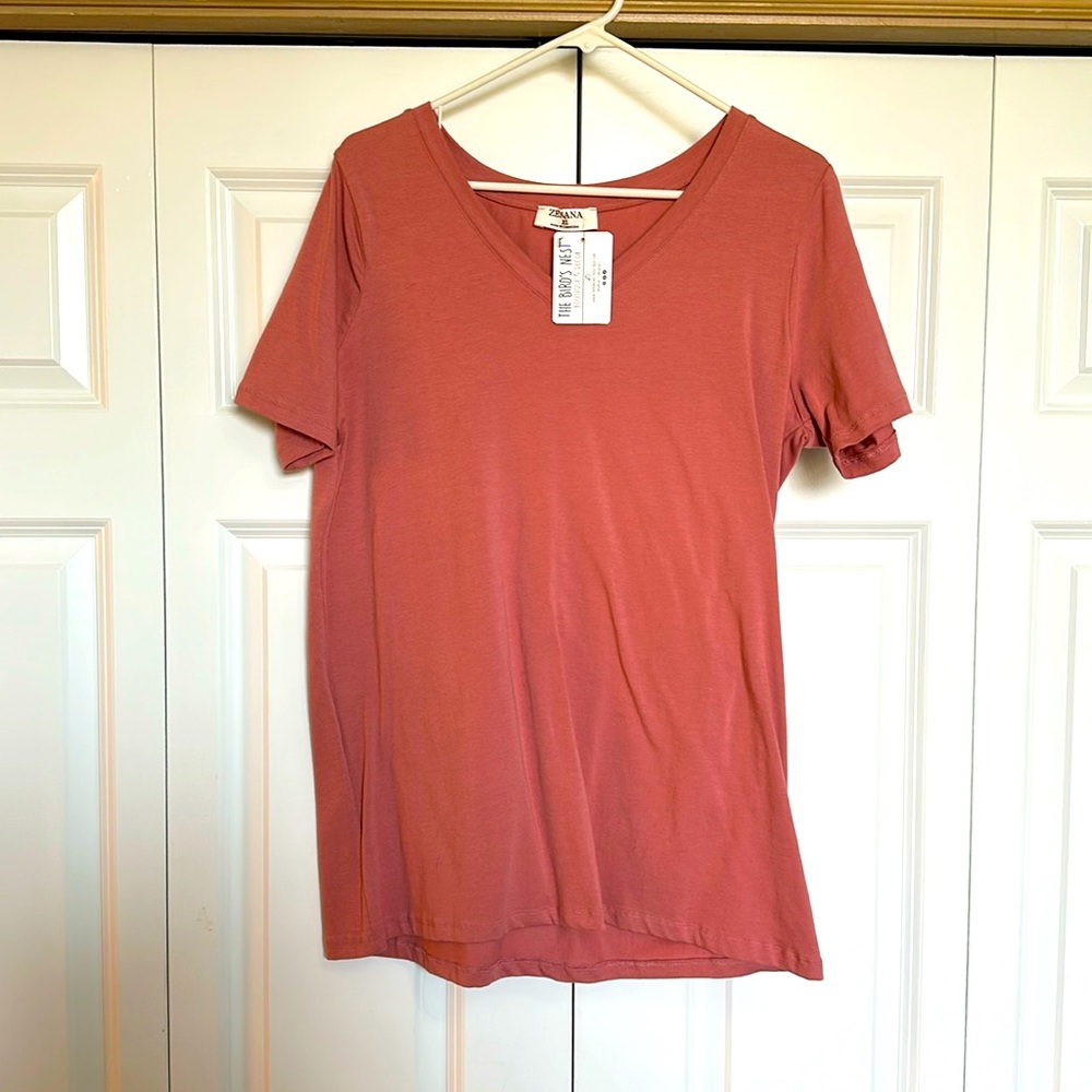 Short sleeve t-shirt.